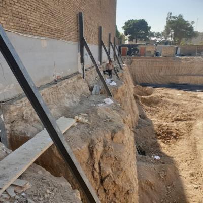 اجرای عملیات خاکبرداری پروژه مخابرات 